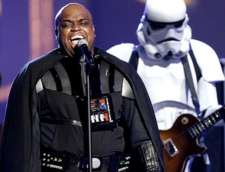 Illustration for article titled Gnarls Barkley’s “Crazy” embraced the eccentric in R&B